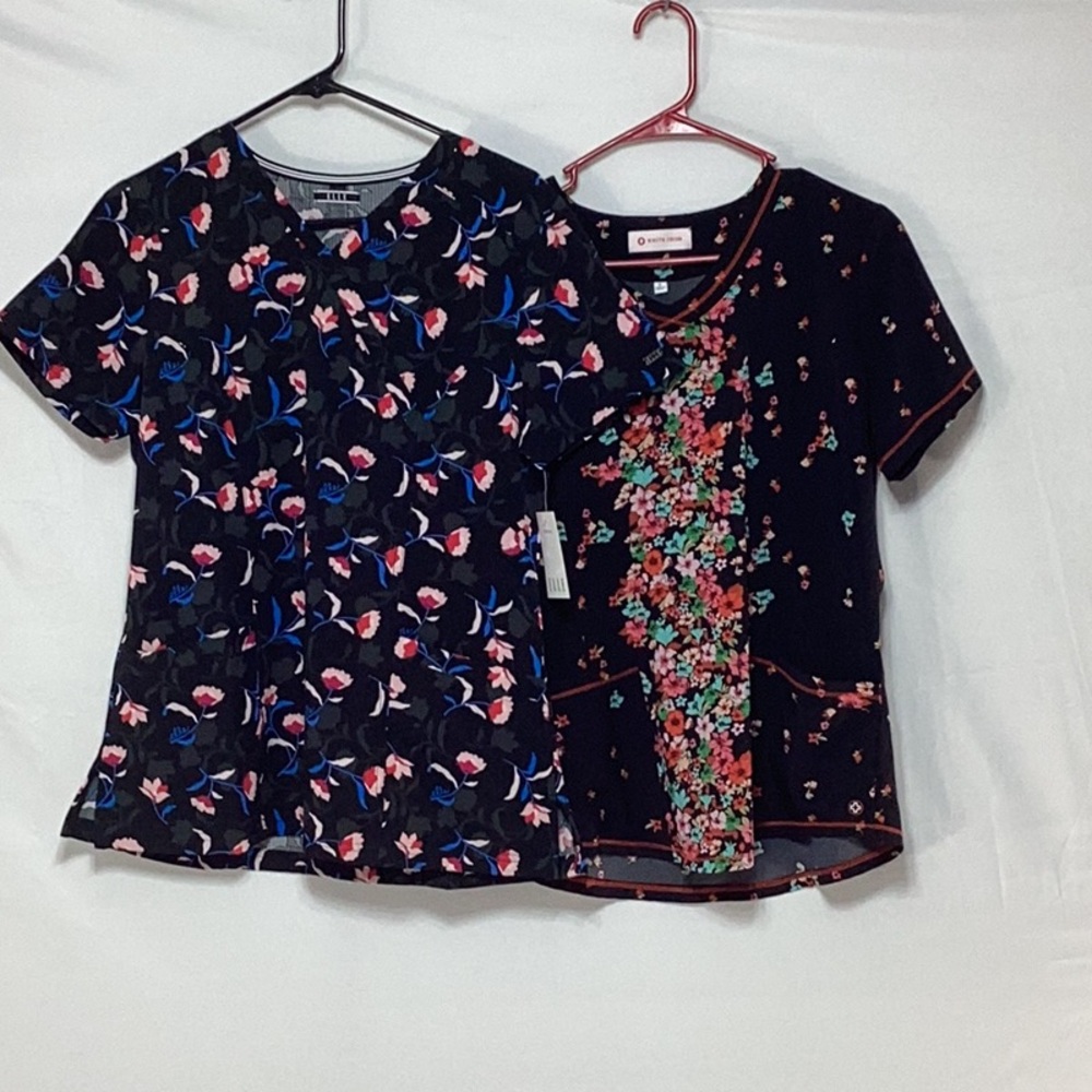 Lot of 3 scrub tops Elle and White Cross . Size small. - Picture 2 of 13